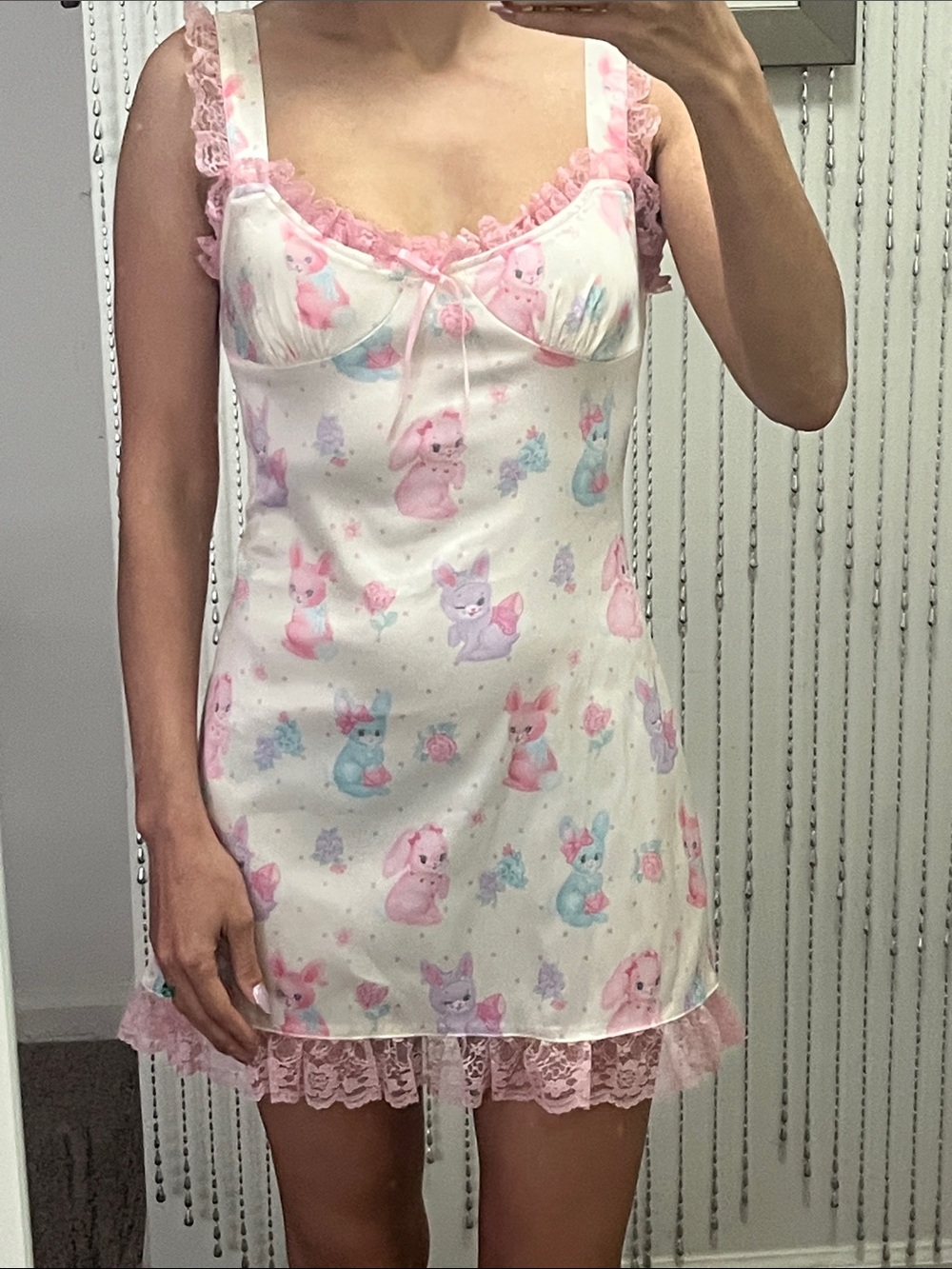 Cutesy printed minidress with lace trim - Picture 4 of 6
